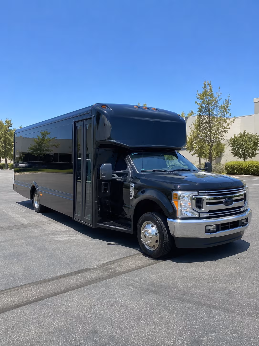 Brookhaven Winery Tour & Pub Crawl Transportation