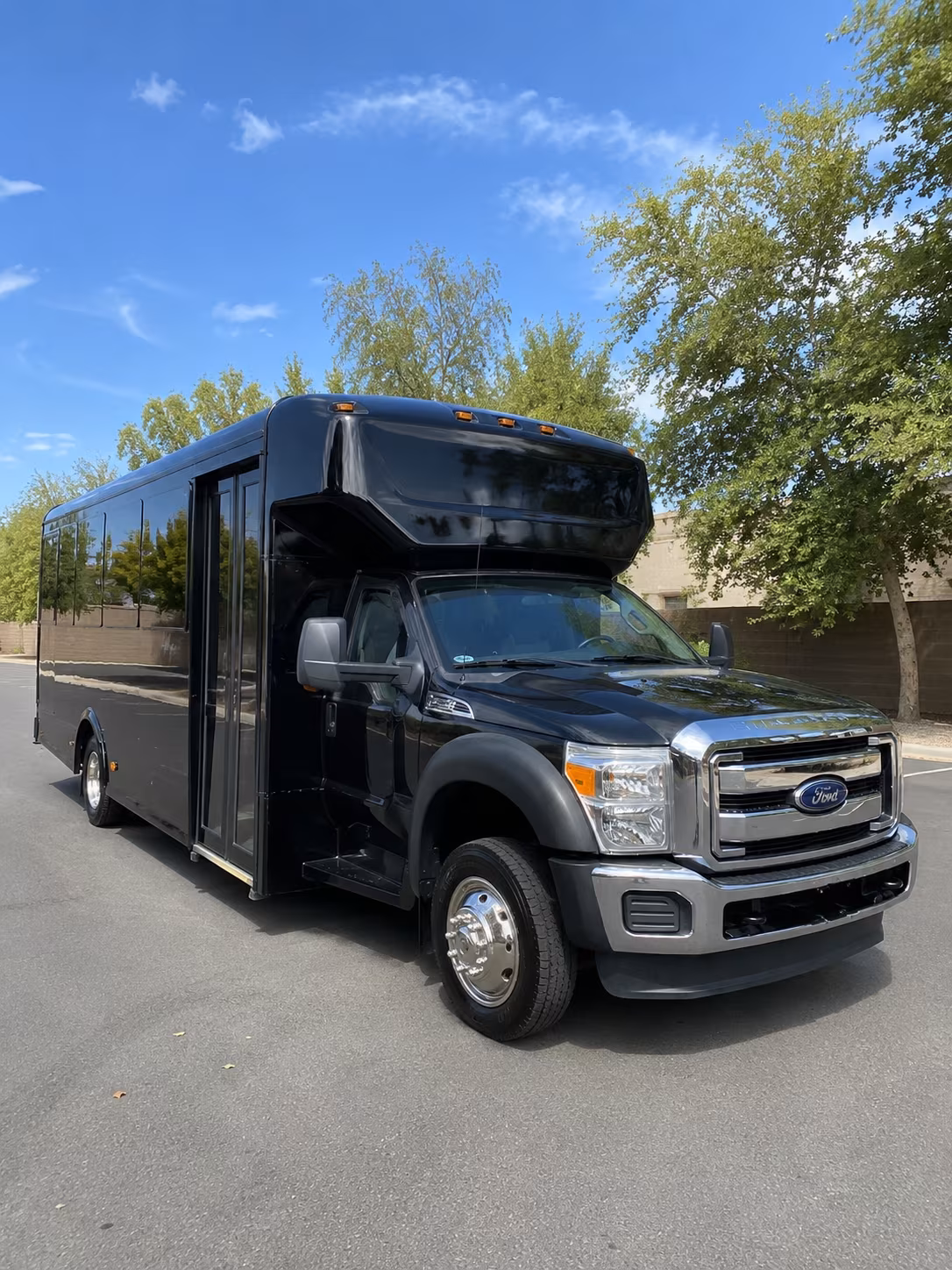 Mableton Homecoming & Prom Party Bus Rentals