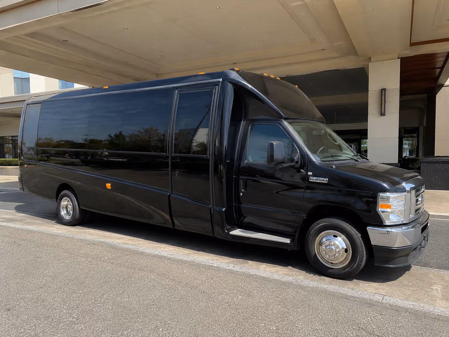 Sandy Springs Birthday, Sweet 16, & Quinceañera Transportation party bus exterior